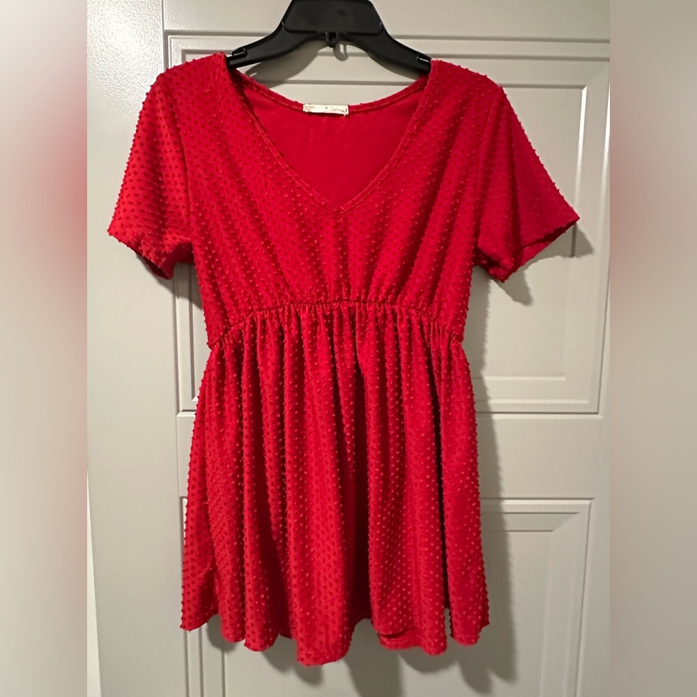 Mia Belle red clip dot v-neck maternity top